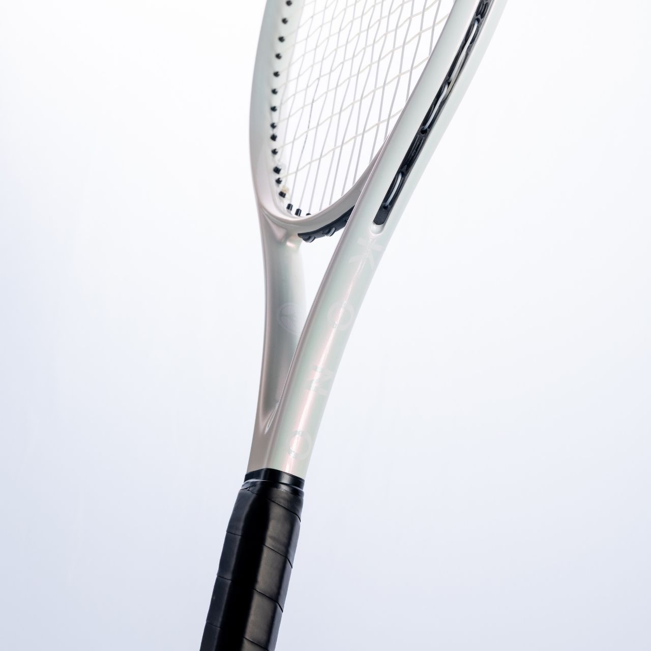 Selas 100 v1 Tennis Racquet - Image 3